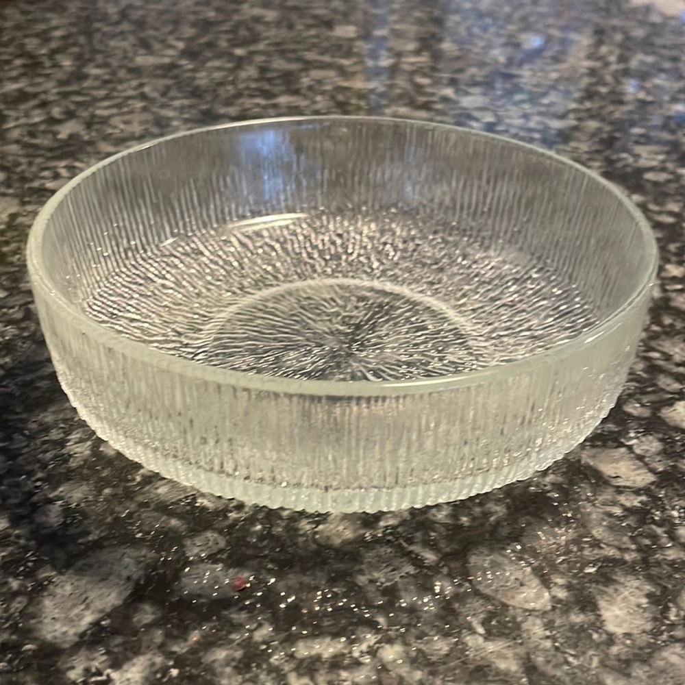 Vintage MCM Indiana Glass Crystal Ice /‎ Tree Bark Texture Glass Bowl